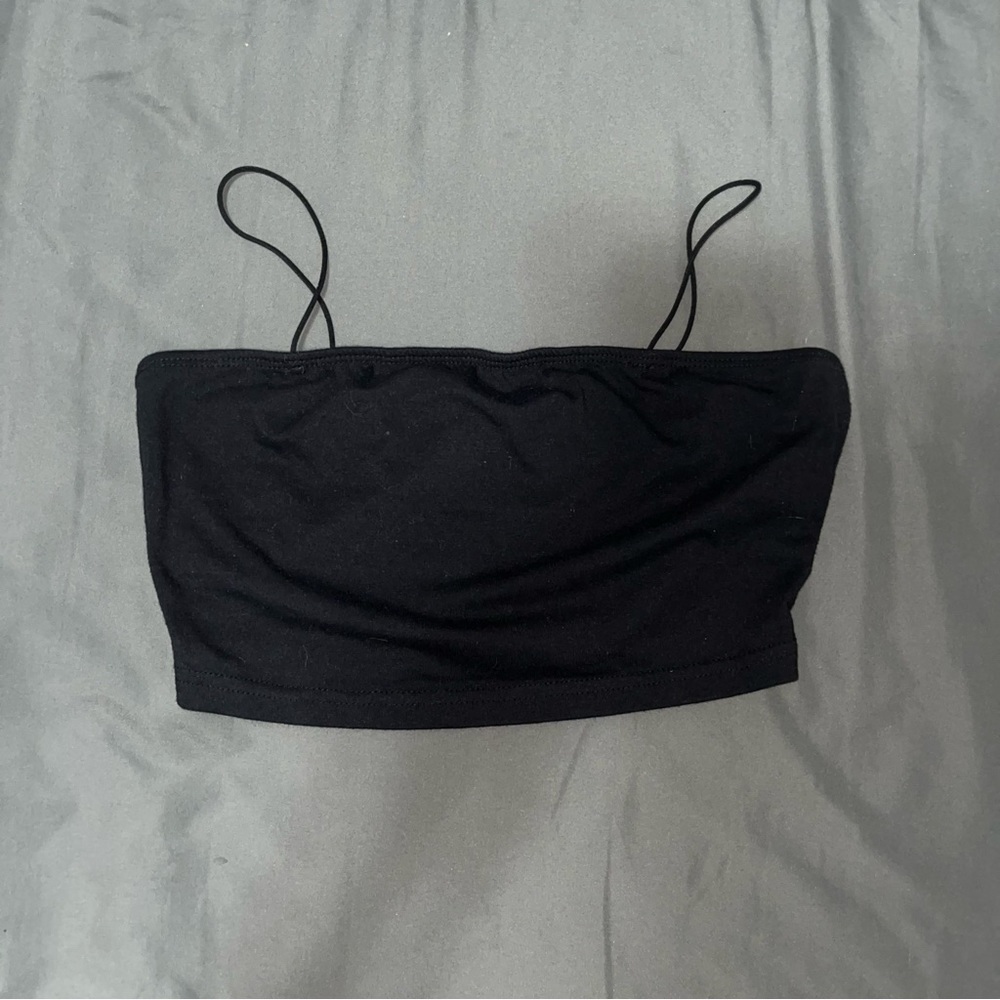 Black Cropped tank